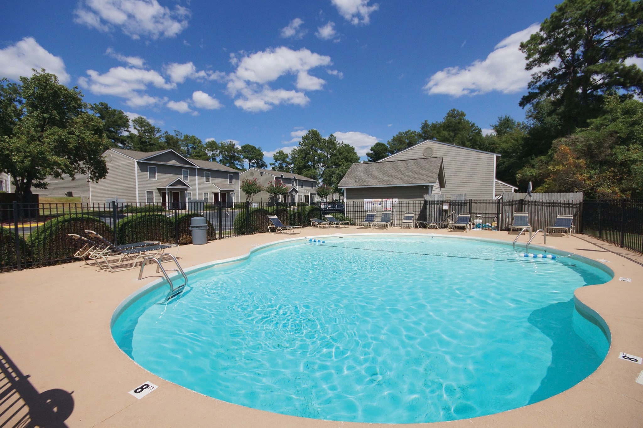 Brookhaven Townhomes pool